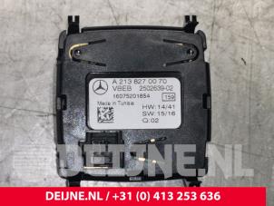 Mercedes E-Klasse Clock O125474 photo 2