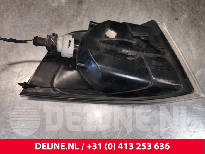 Richtingaanwijzer links van een Volvo V40 (VW) 2.0 16V 2003