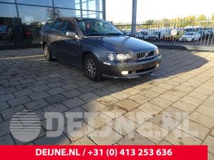 Volvo V40 Kotflügel rechts vorne O125512 foto 2