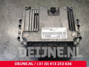 Volvo V40 Engine management computer O125620 photo 2