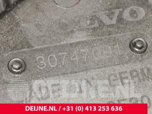 Volvo XC40 Ruitmechaniek 4Deurs links-voor O125727 foto 3