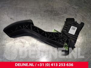Volkswagen Golf Gaspedal O125740 foto 2