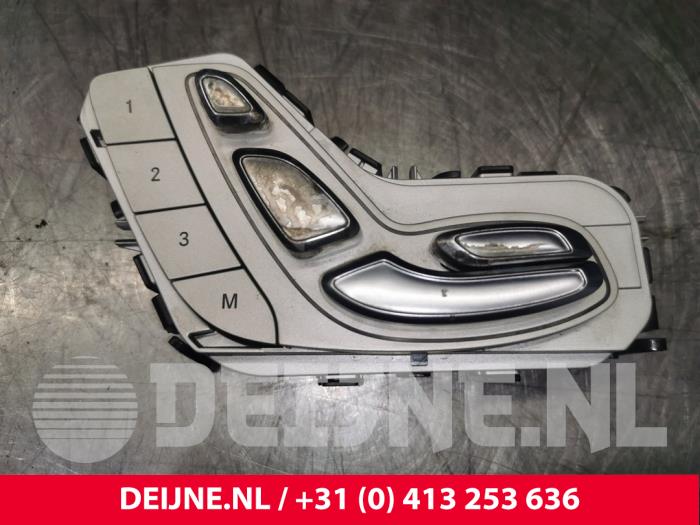 Mercedes C-Klasse Stoelverstellings Schakelaar O125751