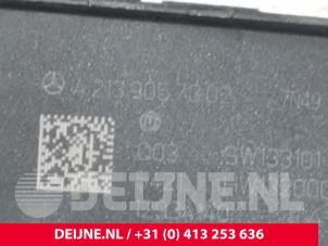 Mercedes C-Klasse Sitzheizung Schalter O125752 foto 3