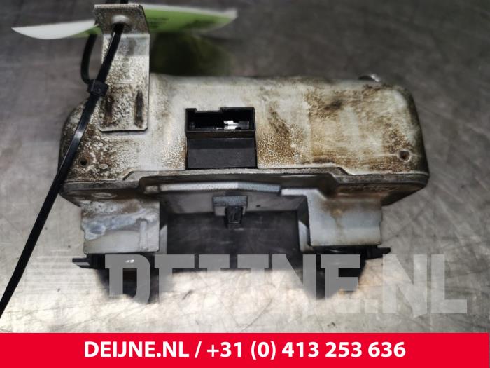 Volkswagen Golf Steering box lock O125760