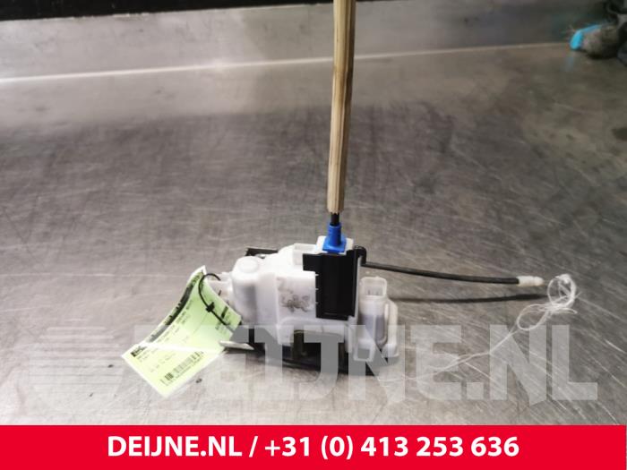 Fiat Doblo Deurslot Mechaniek 2Deurs rechts O125857