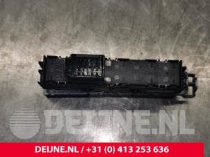 Volkswagen Golf Schakelaar O125977 foto 3
