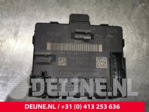 Volkswagen Golf Central door locking module O126057 photo 2