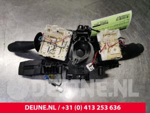 Renault Trafic Steering column stalk O126074 photo 2