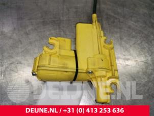 Mercedes E-Klasse Sluithulpmotor portier rechts-achter O126184 foto 3