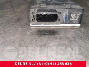 Mercedes E-Klasse Radar sensor O126189 photo 3