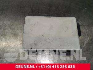 Gebruikte Radar sensor Mercedes E (W213) E-220d 2.0 Turbo 16V Prijs € 290,00 Margeregeling aangeboden door van Deijne Onderdelen Uden B.V.