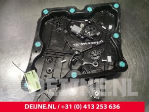 Volkswagen Golf Window mechanism 4-door, front right O126257 photo 2