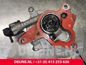 Gebruikte Vacuumpomp (Diesel) Opel Vivaro 2.0 CDTI Prijs € 60,50 Inclusief btw aangeboden door van Deijne Onderdelen Uden B.V.