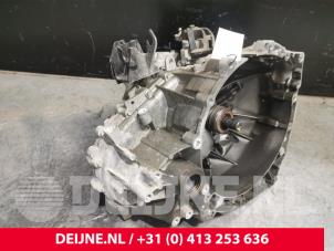 Gebruikte Versnellingsbak Volvo V40 (MV) 2.0 T2 16V Prijs € 1.200,00 Margeregeling aangeboden door van Deijne Onderdelen Uden B.V.