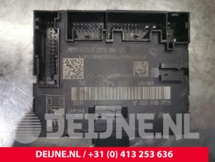 Volkswagen Golf Central door locking module O126441 photo 2
