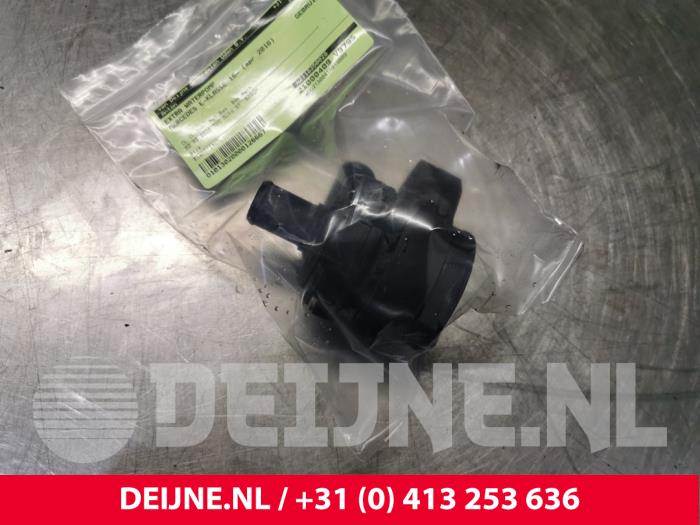 Mercedes E-Klasse Zusätzliche Wasserpumpe O126667