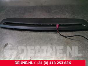 Mercedes E-Klasse Third brake light O126697 photo 2