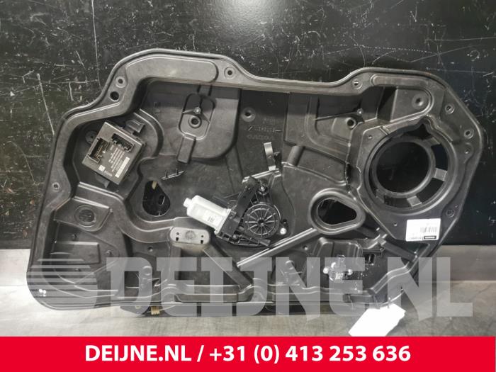 Volvo V60 Ruitmechaniek 4Deurs rechts-voor O126797