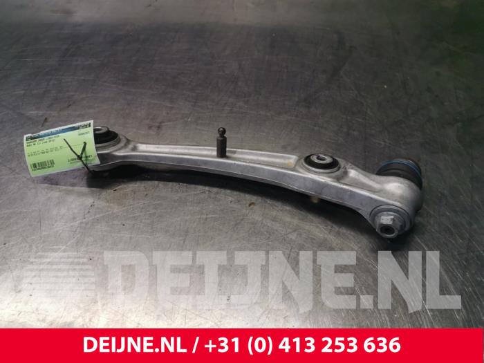 Audi A6 Querlenker unten links vorne O126810