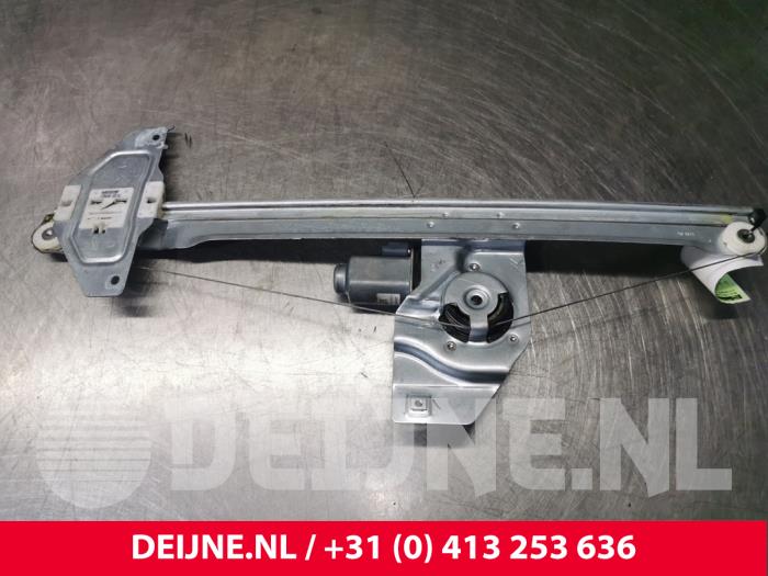 Citroen Berlingo Ruitmechaniek 2Deurs rechts-voor O126894