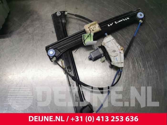 Volkswagen Touran Fenstermechanik 4-türig links vorne O126935