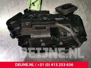 Volkswagen Touran Deurslot Mechaniek 4Deurs rechts-achter O126919 foto 2