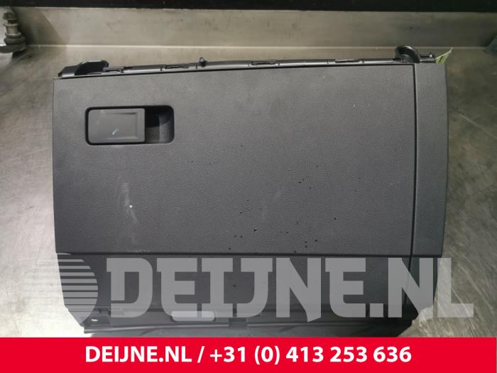Volkswagen Golf Glovebox O126950
