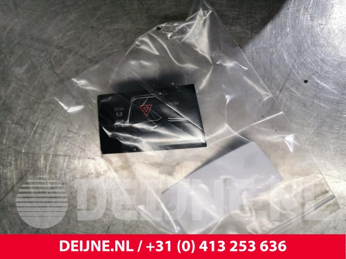 Volkswagen Golf Panic lighting switch O127026