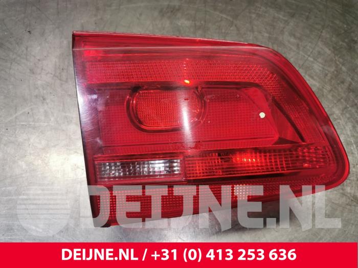 Volkswagen Touran Rücklicht links O127031