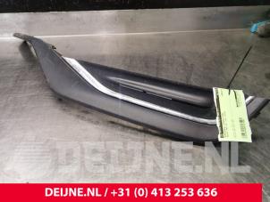 Volvo V60 Front bumper, central component O127099 photo 2