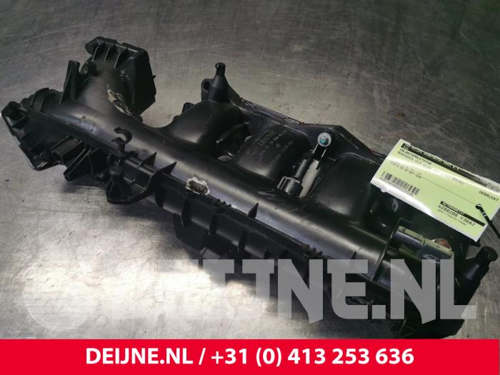 Mercedes CLA Intake manifold O127145