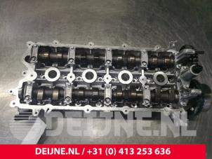 Gebruikte Cilinderkop Porsche Cayenne (9PA) 4.5 S V8 32V Prijs € 500,00 Margeregeling aangeboden door van Deijne Onderdelen Uden B.V.