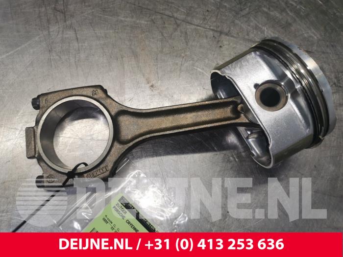 Porsche Cayenne Piston O127172