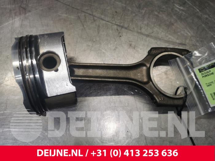 Porsche Cayenne Piston O127173