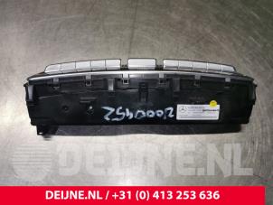 Mercedes C-Klasse Heater control panel O127242 photo 3