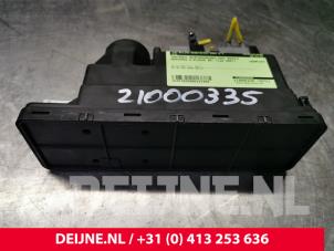 Gebruikte Module Centrale Deurvergrendeling Mercedes E (W210) 2.2 E-220 CDI 16V Prijs € 30,00 Margeregeling aangeboden door van Deijne Onderdelen Uden B.V.