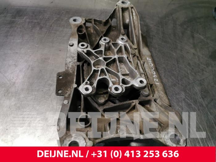 Audi A6 Getriebe Halterung O127427