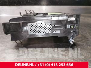 Volkswagen Golf Regeleinheit Multi Media O127483 foto 3