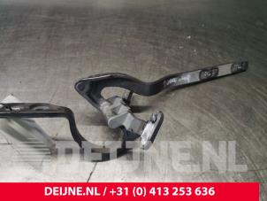 Porsche Cayenne Scharnier Heckklappe O127848 foto 2