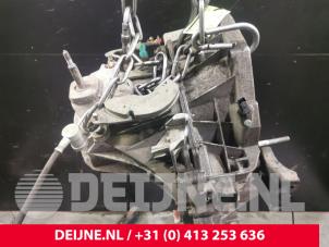 Renault Kangoo Gearbox O127934 photo 2