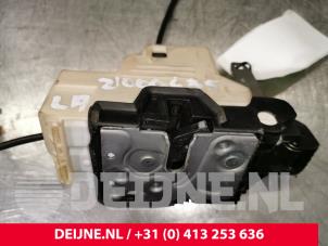 Volvo XC40 Deurslot Mechaniek 4Deurs links-achter O128162 foto 3