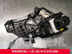 Volvo XC40 Deurslot Mechaniek 4Deurs rechts-achter O128164 foto 3