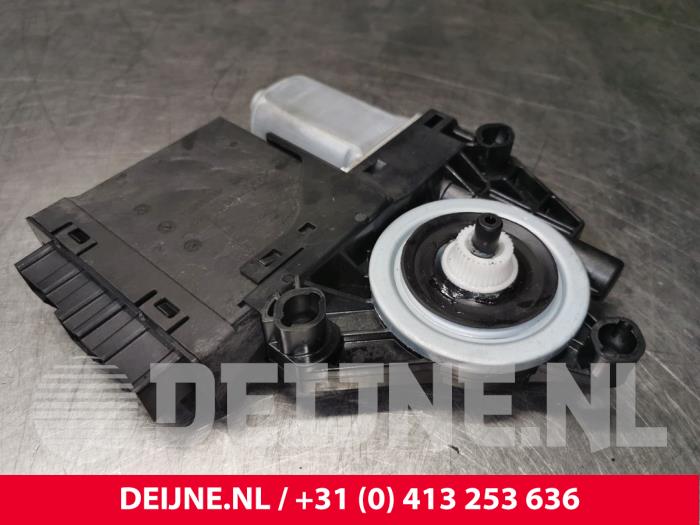 Volvo XC40 Raammotor Portier O128200