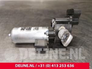 Tesla Model 3 Seat motor O128207 photo 2