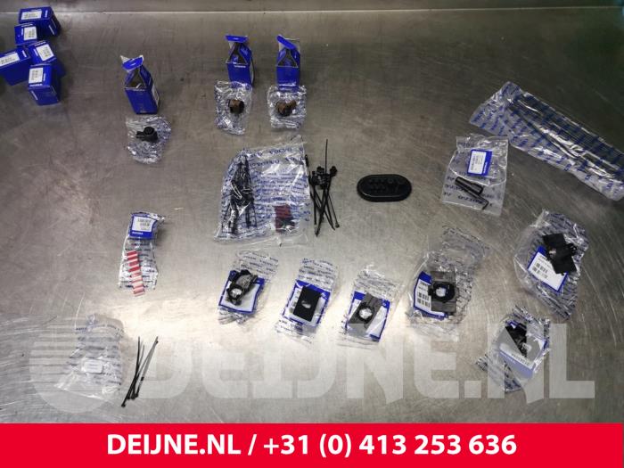Volvo V90 PDC Sensor Set O128269
