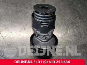 Volvo S40 Spanrol Multiriem O128272 foto 2