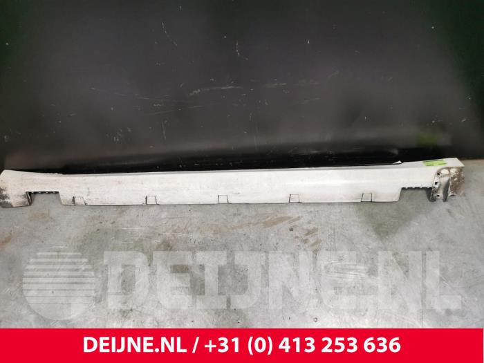 Tesla Model S Seitenschürze links O128398