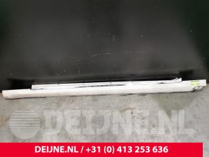 Tesla Model S Seitenschürze links O128398 foto 2