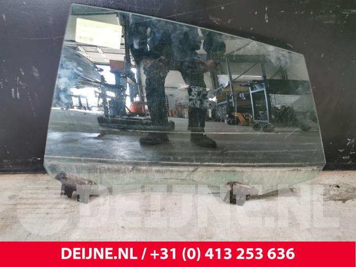 Tesla Model S Türscheibe 4-türig links hinten O128402